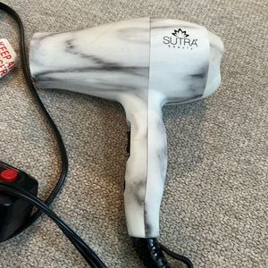 Sutra mini travel blow dryer